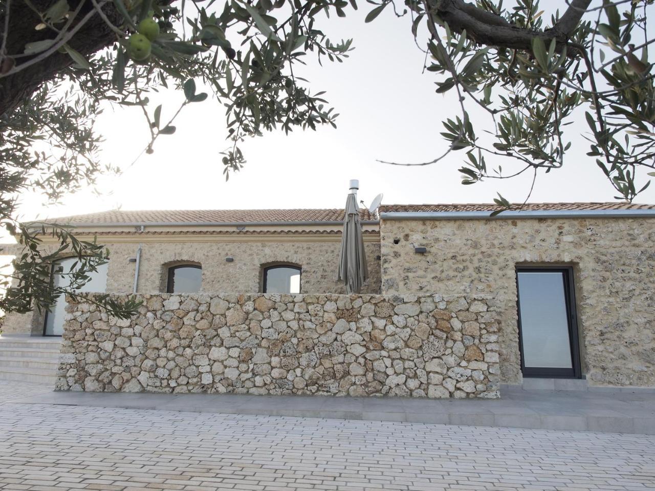 La Foresteria Di Golden Grapes Naro Exterior photo